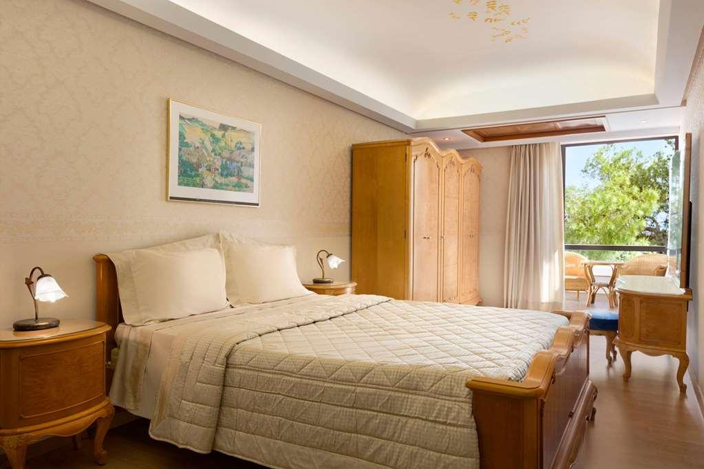 Ramada Poseidon 酒店 Loutráki