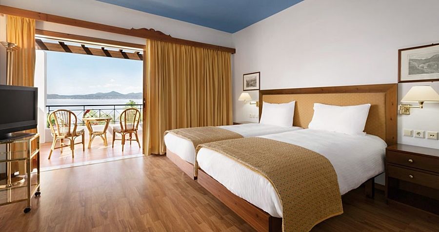 Ramada Poseidon Ξενοδοχείο 5*